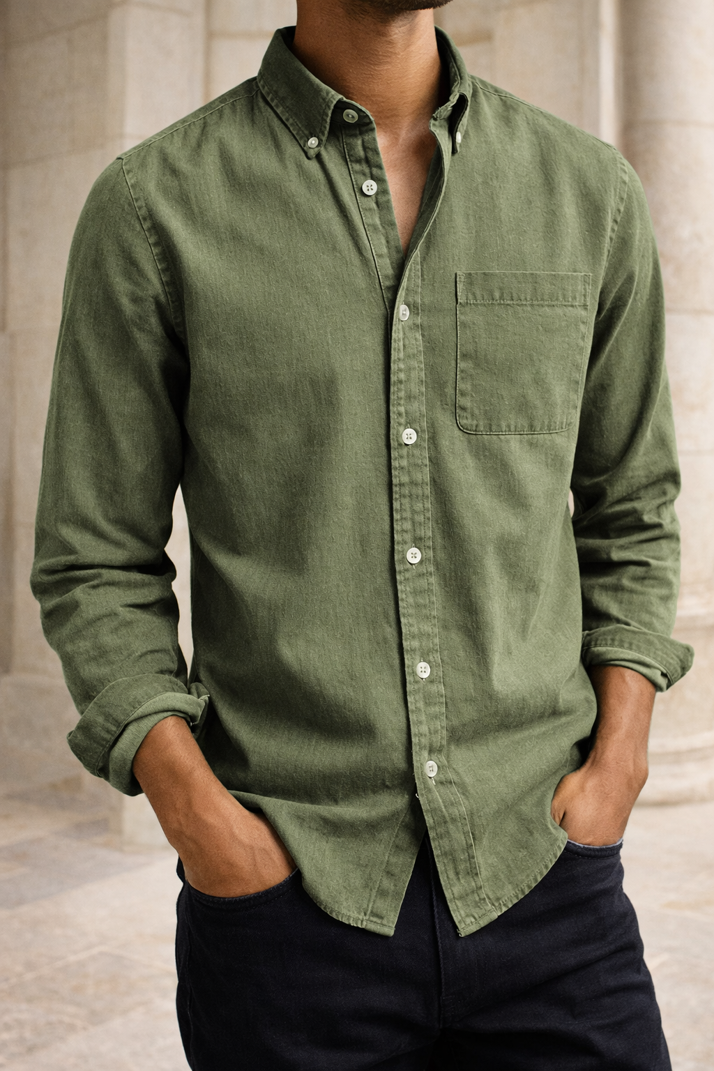 Chemise En Coton À Boutons Pour Homme – Un Modèle Classique Et Polyvalent, Idéal Pour Un Style Chic Et Décontracté Et Pour Un Usage Quotidien