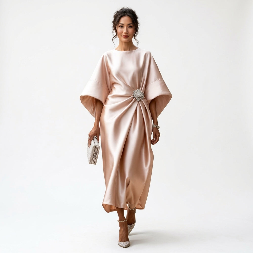 Robe Longue Pour Femme Avec Un Corsage Drapé Et Des Manches Cape – Une Élégante Robe De Soirée Pour Les Occasions Formelles